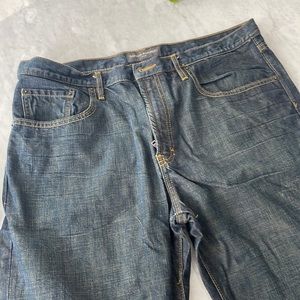 Like New !! Banana Republic jeans dark wash